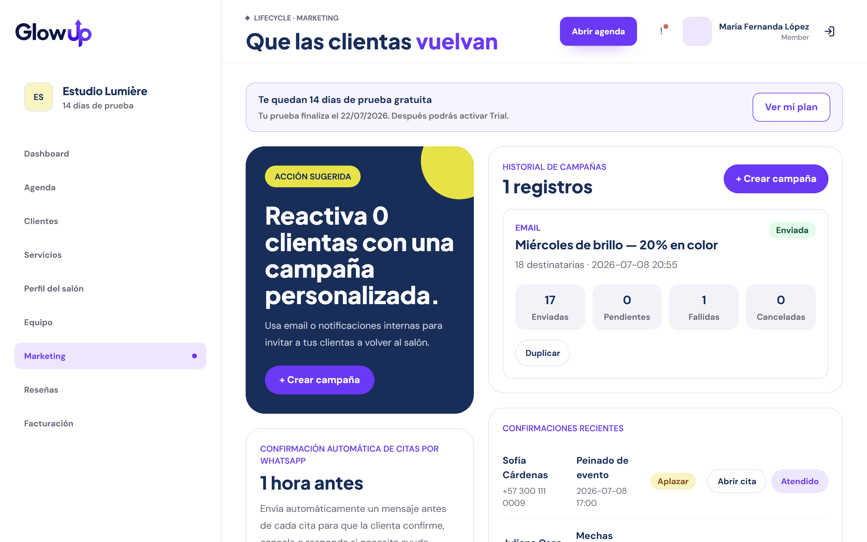 Panel de comunicaciones de GlowUp con las confirmaciones de citas por WhatsApp y sus estados