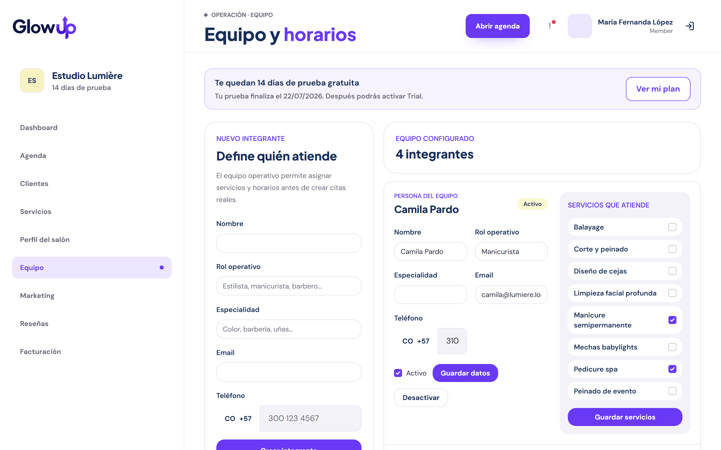 Gestión del equipo en GlowUp con los profesionales y sus servicios